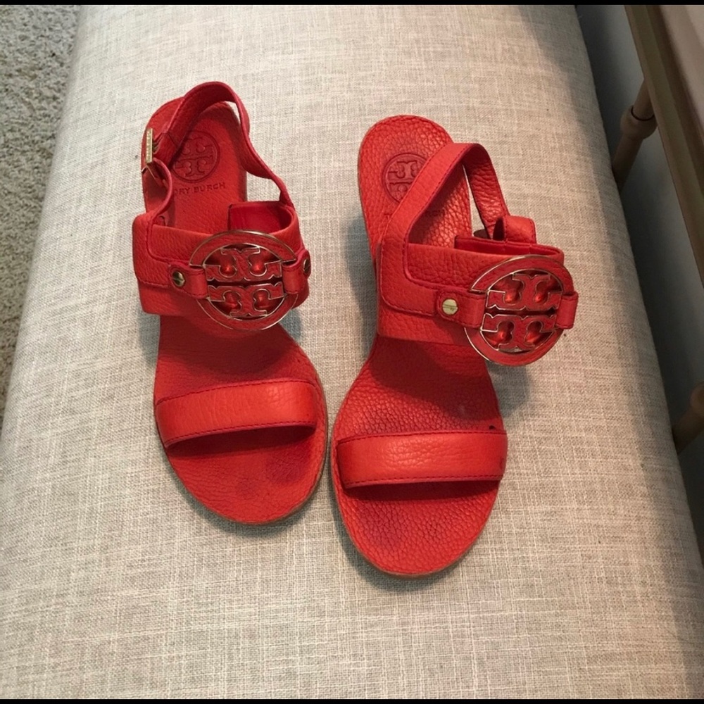Tory Burch Logo Slingback Sandal
Deep Coral Sz 7